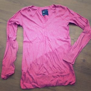 Textured light V-neck sweater